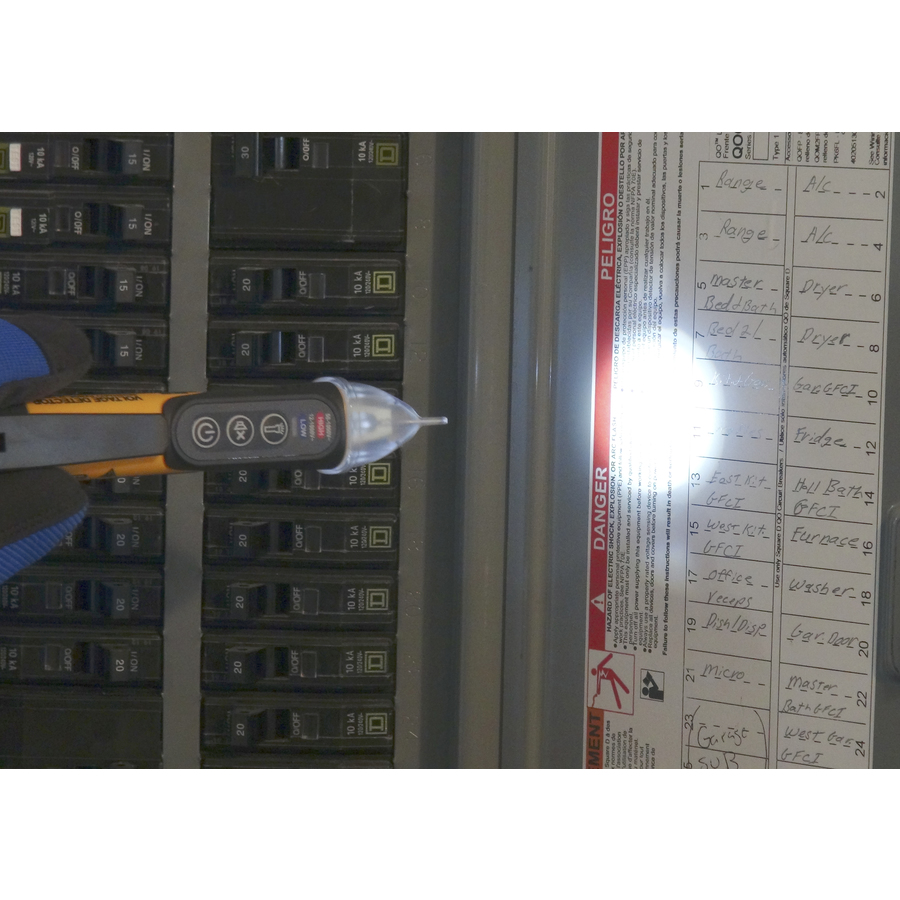 Non-Contact Voltage Tester Dual Range 12 to 1000V AC