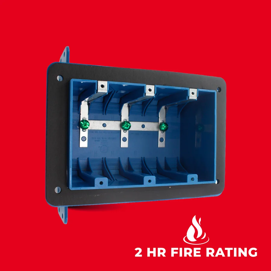 Three Gang Insulated Vapour Proof Non-metallic Switch and Outlet Box | PB03VB